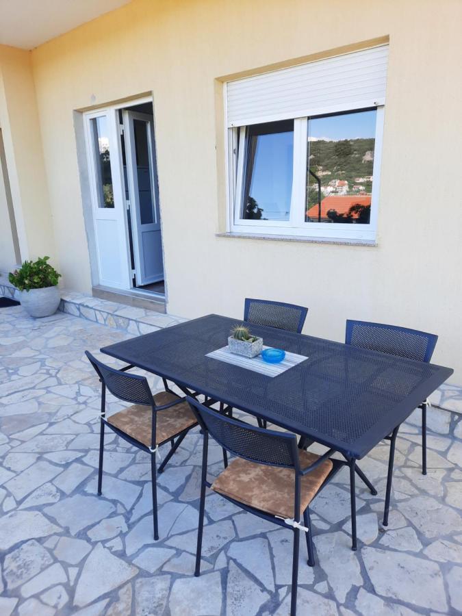 Marovito Appartement Supetarska Draga Buitenkant foto