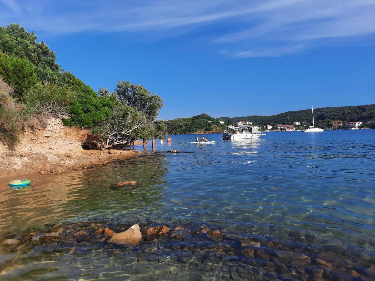 Marovito Appartement Supetarska Draga Buitenkant foto