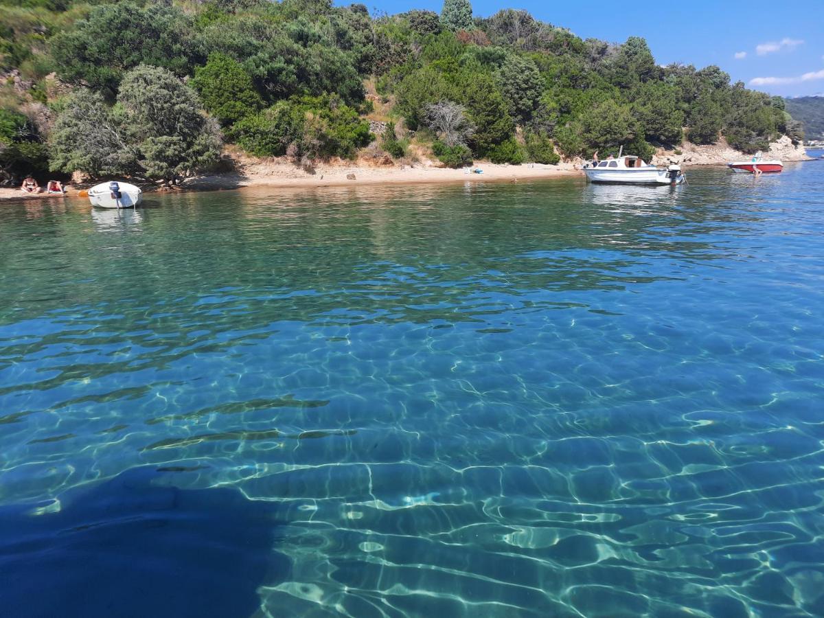 Marovito Appartement Supetarska Draga Buitenkant foto